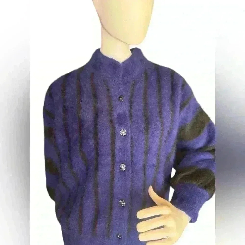 Unbranded 80s vintage purple mohair coat winter cardigan.